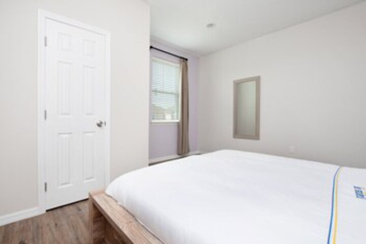 Room 71 of 78