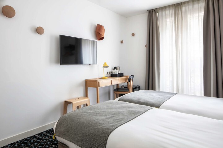 Room 9 of 54