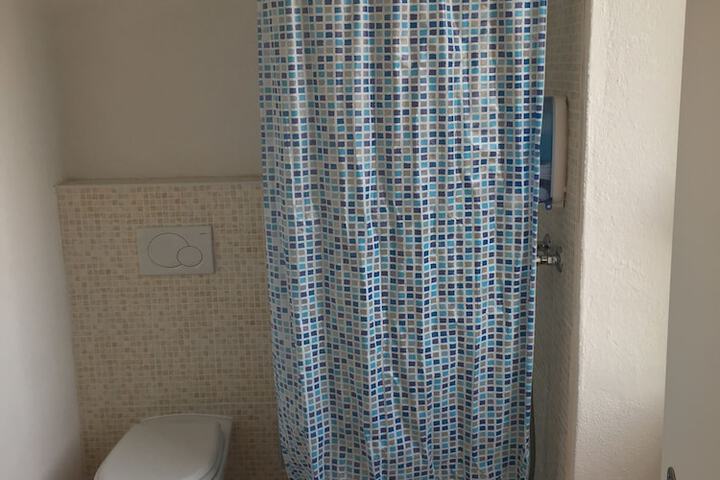 Room 30 of 47