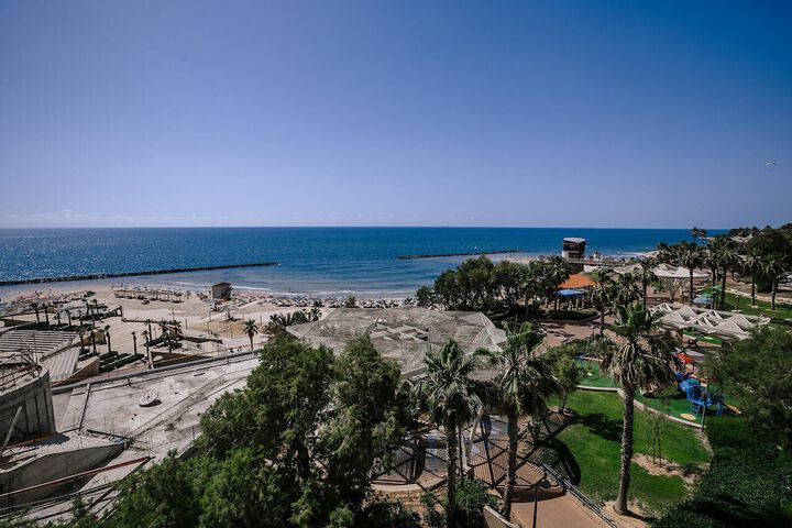 Beach 89 of 104