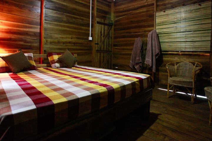 Room 3 of 44