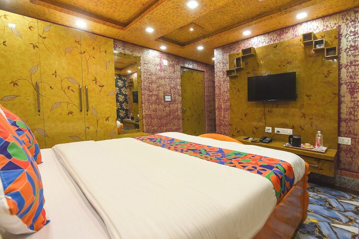 Room 15 of 39
