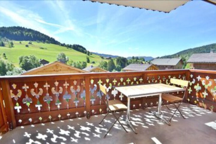 Le Praz Aravis Holidays