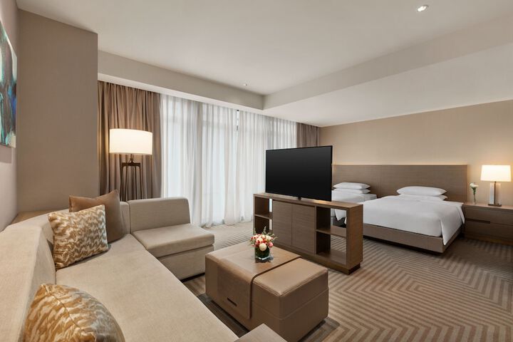 Room 4 of 44
