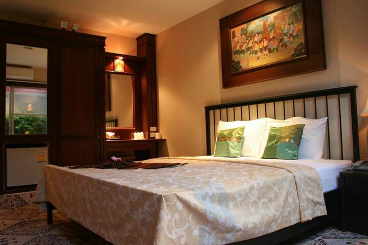 Room 19 of 53