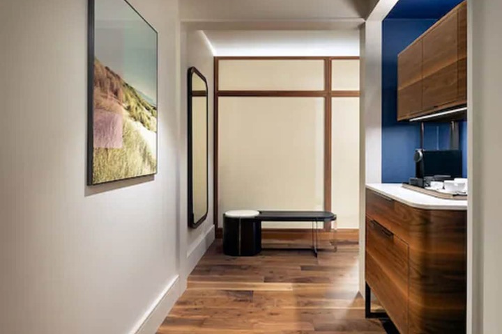 Room 12 of 91