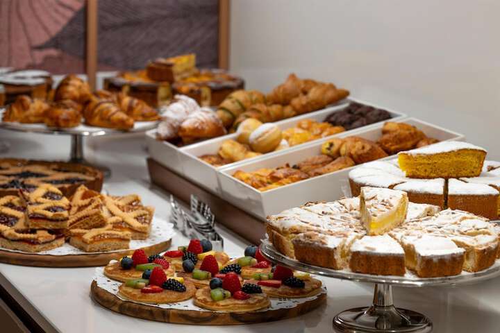 Breakfast/Coffee Service 39 of 54