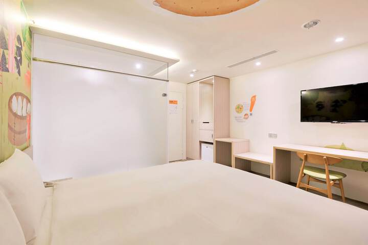 Room 16 of 45