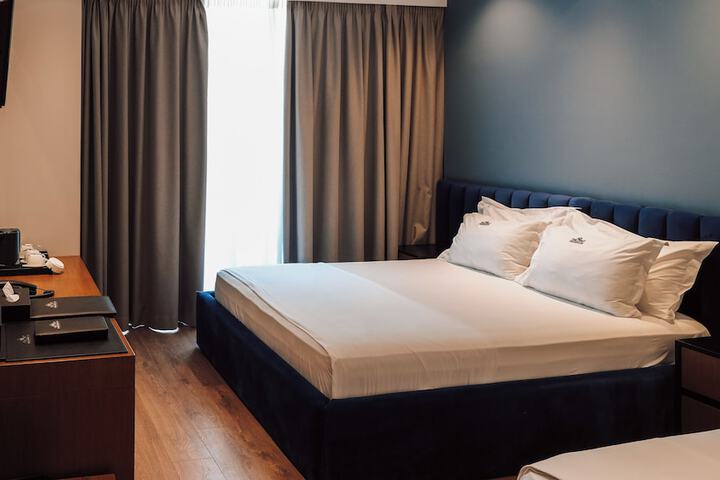 Room 78 of 182