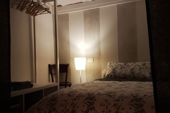 Room 5 of 20