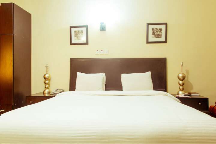 Room 19 of 62