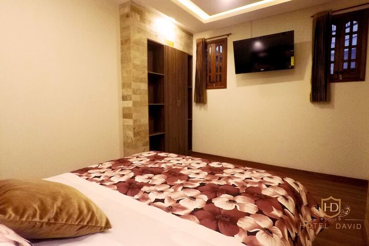 Room 3 of 101