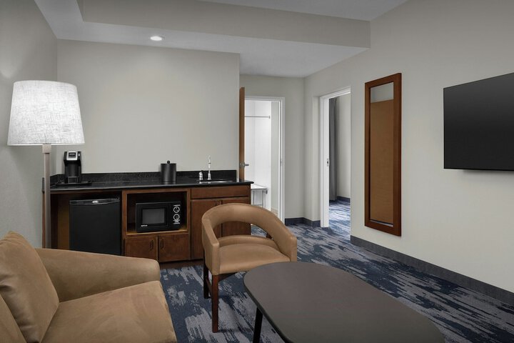 Room 20 of 38