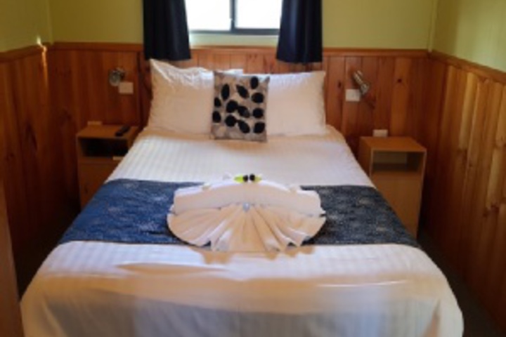 Room 201 of 300