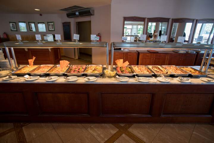 Dining 152 of 229