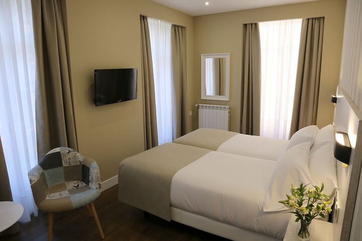 Room 7 of 53