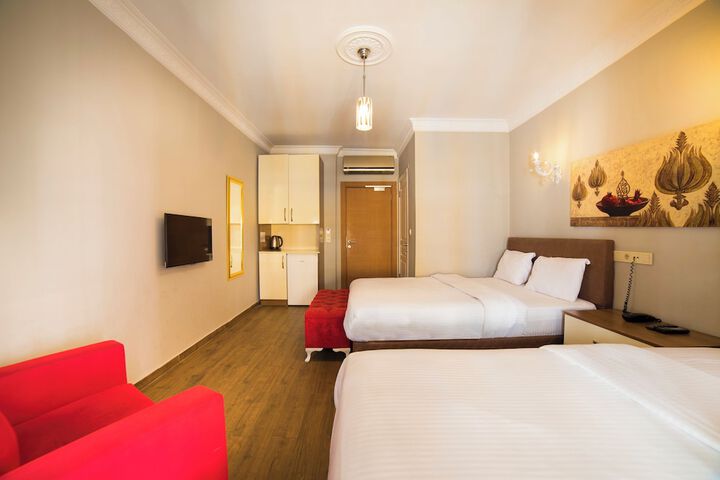 Room 50 of 106