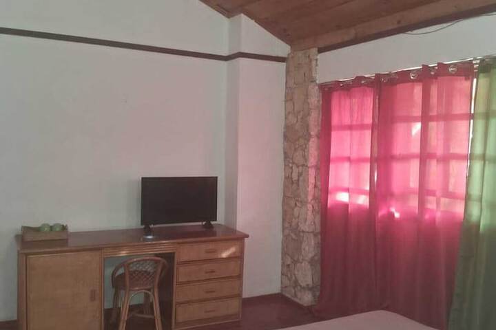 Room 6 of 40