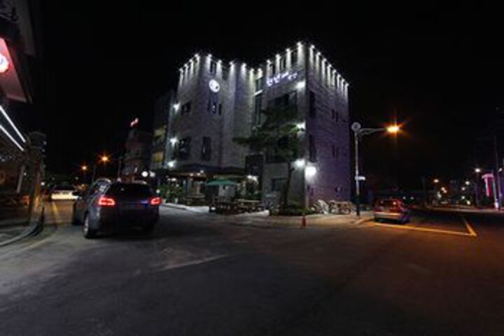 Hotel 3 of 66