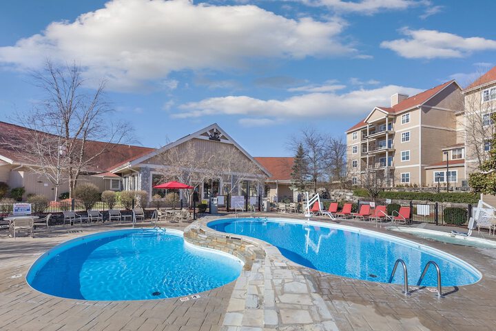 Pool Hotel