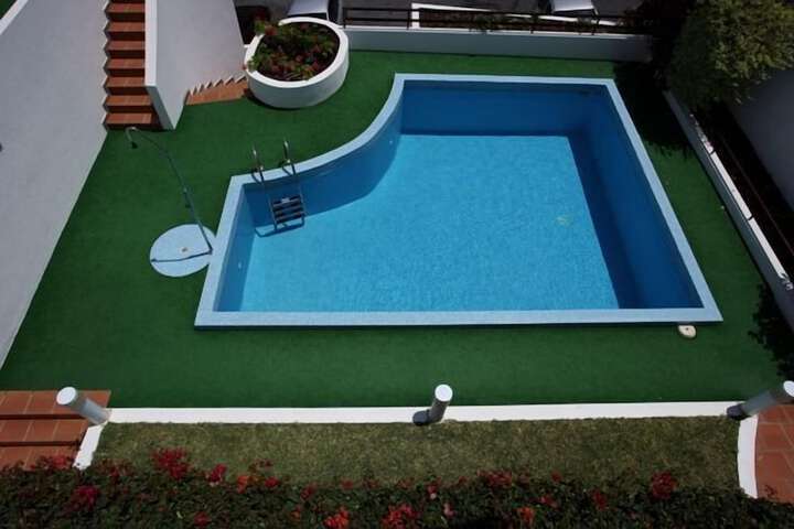 Hotel with Pool