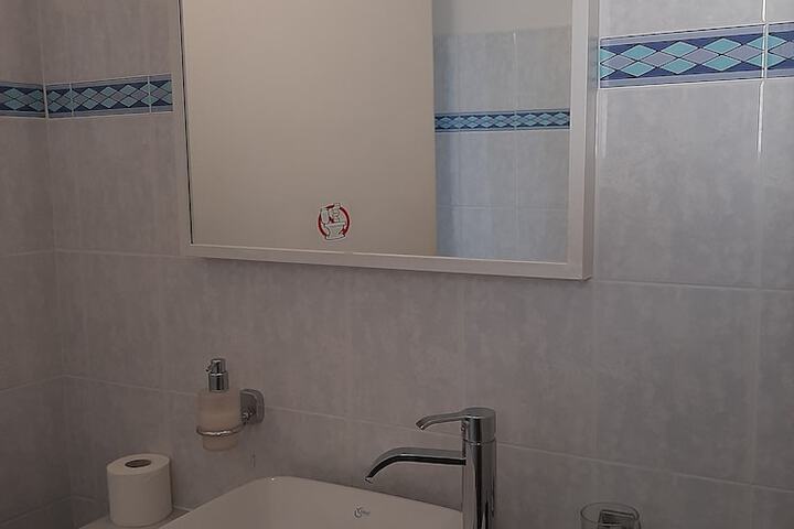 Room 38 of 46