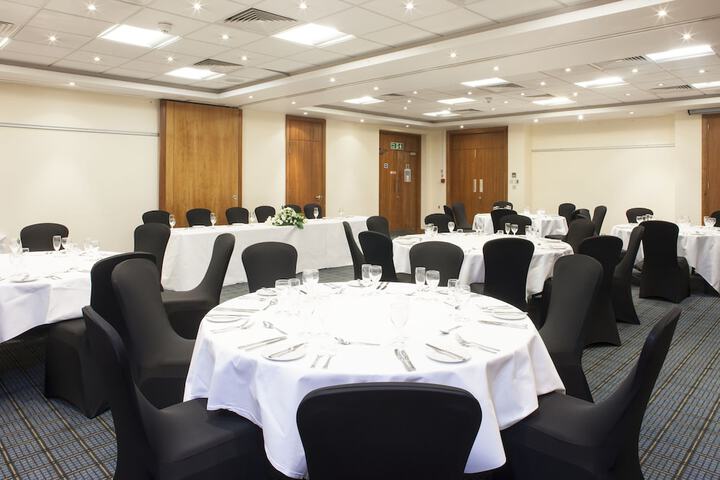 Ballroom/Hall 59 of 88