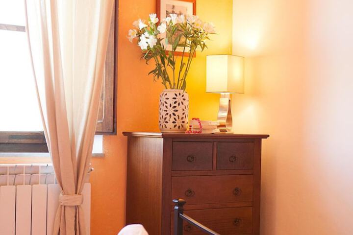 Room 27 of 157