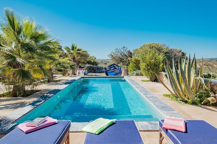 Hotel with Pool