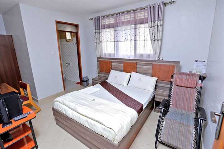 Room 15 of 31