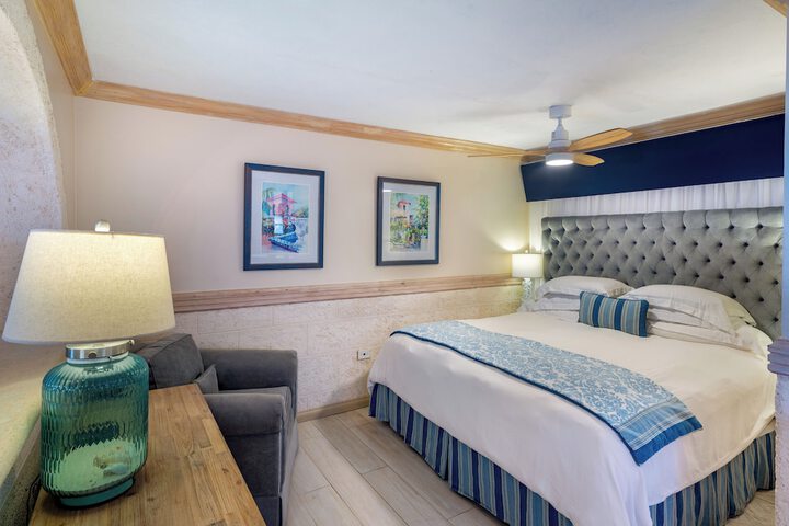 Room 16 of 62