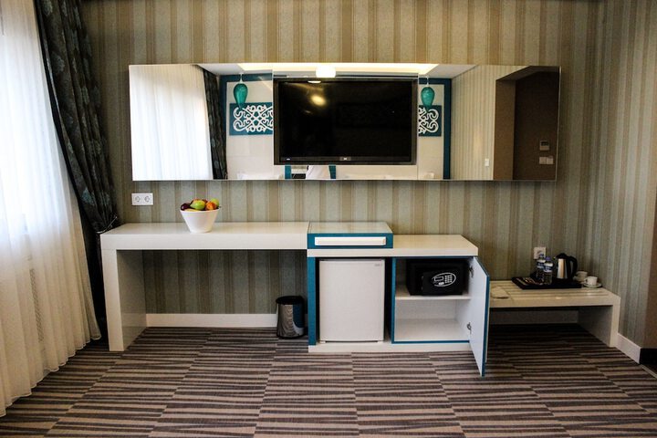 Room 25 of 41