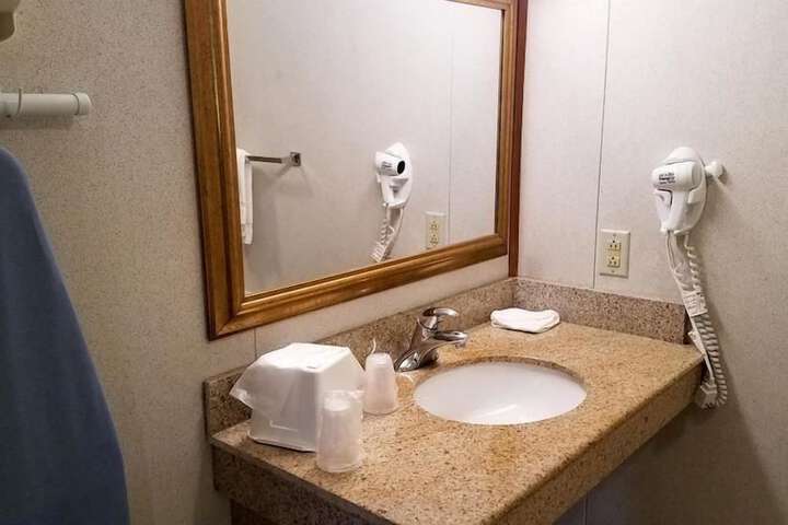 Room 18 of 20
