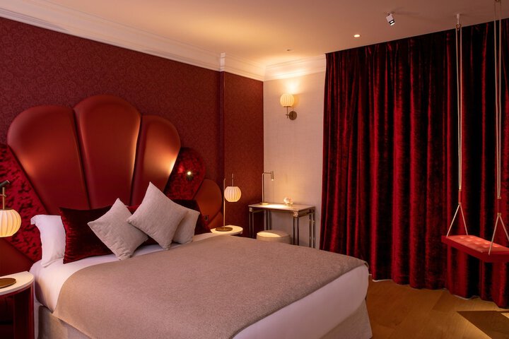 Room 3 of 94