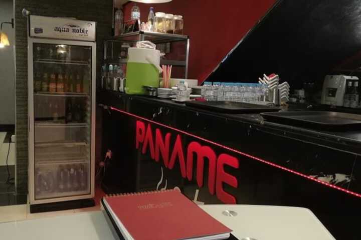 Dining 44 of 56
