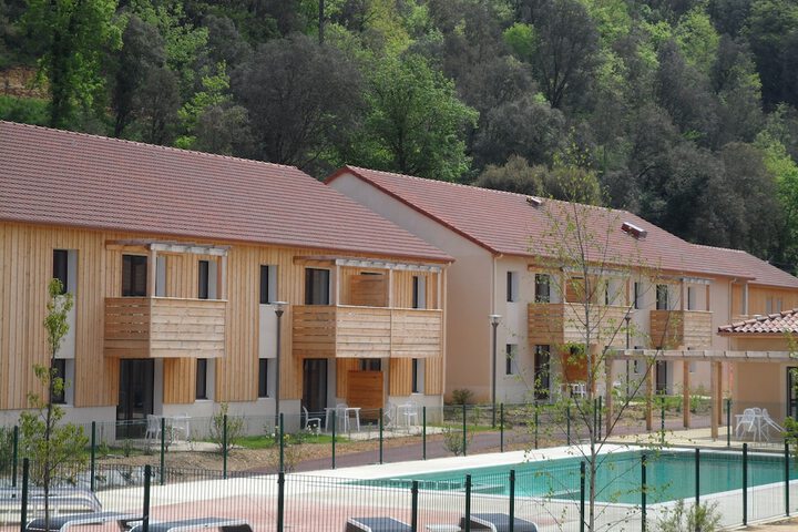Hotel with Pool