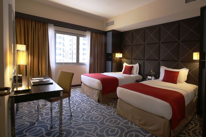 Room 5 of 44