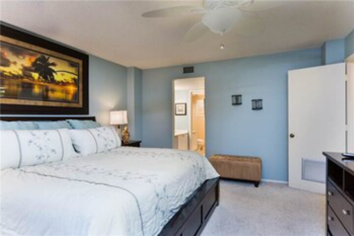 Room 18 of 23