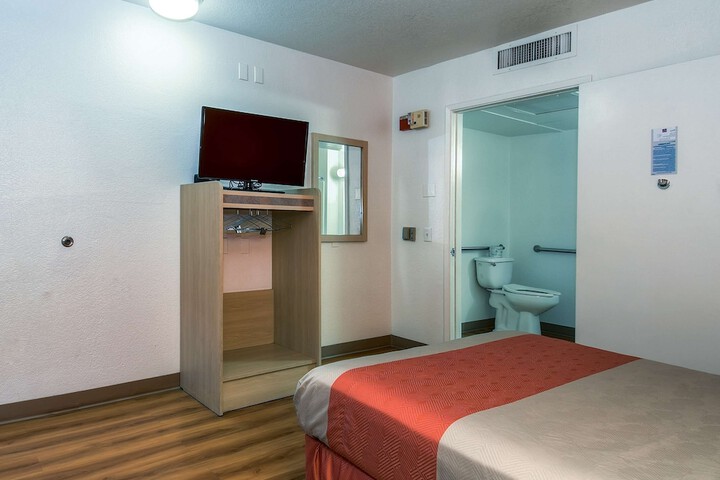 1 Double Bed (25 of 26)