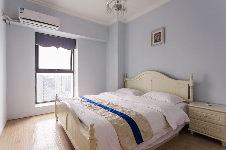 Room 7 of 36