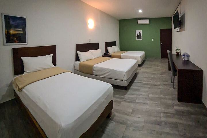 Room 7 of 42