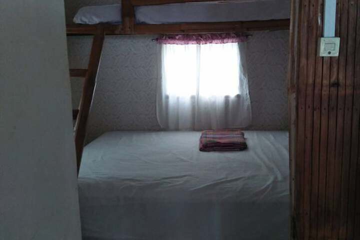 Room 16 of 19