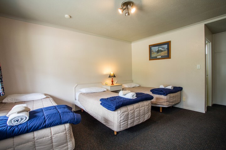 Room 16 of 89