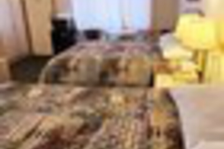 Room 44 of 120