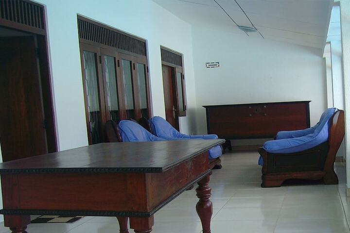 Room 12 of 84