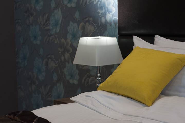 Room 3 of 46