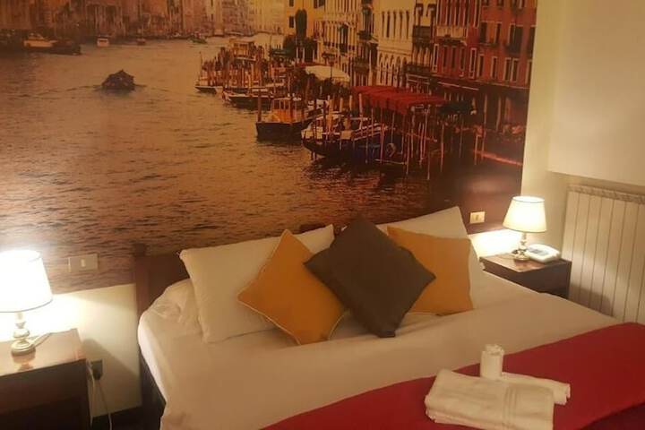 Room 15 of 28