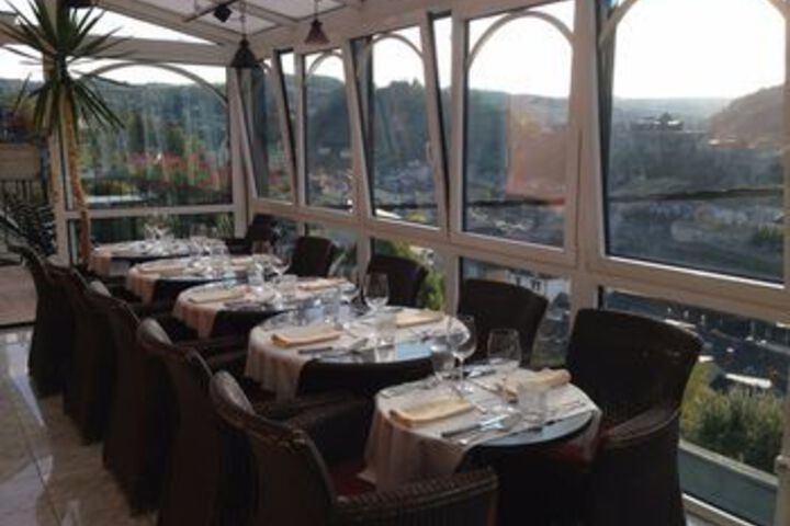 Dining 53 of 197