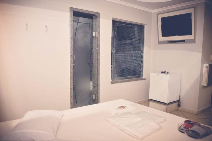 Room 10 of 62