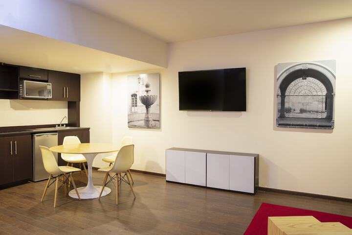 Room 8 of 68